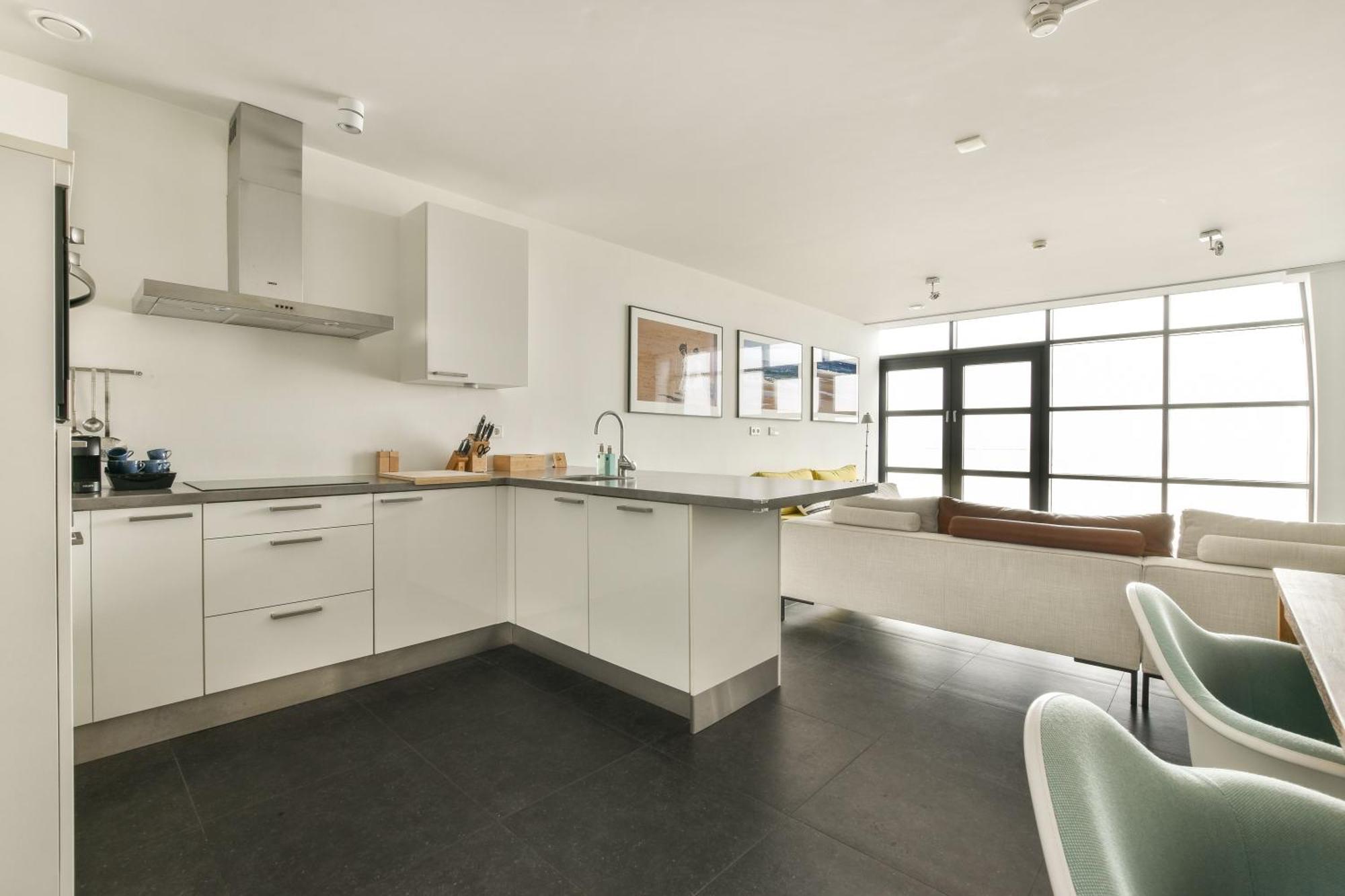 Apartment Met Frontaal Zeezicht In